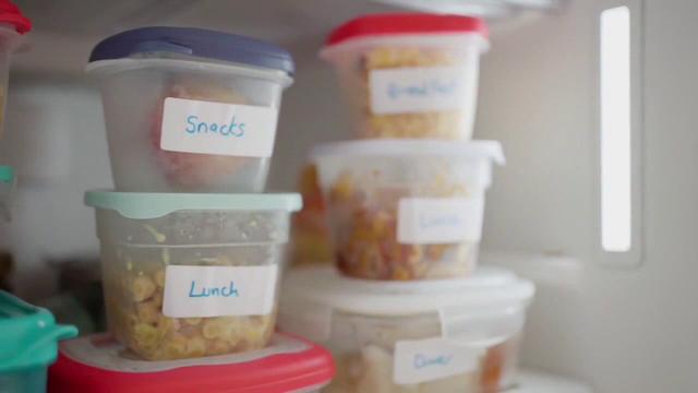 How to manage food boundaries with family during the holidays, according to experts