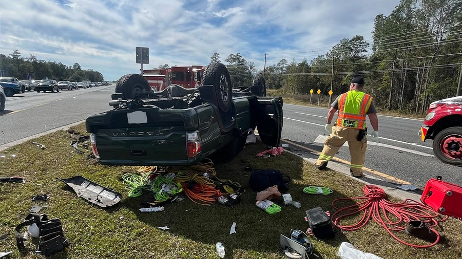 4 hospitalized in Brooksville rollover crash on U.S. 41