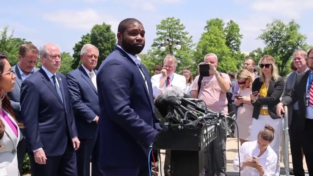 Florida governor’s race: Byron Donalds leading candidate for Republican nomination, poll shows