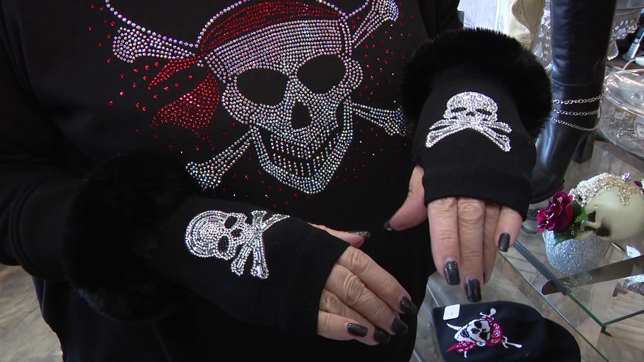 Gasparilla wardrobe: Store owners urging Tampa's pirates to wear layers ahead of cold invasion