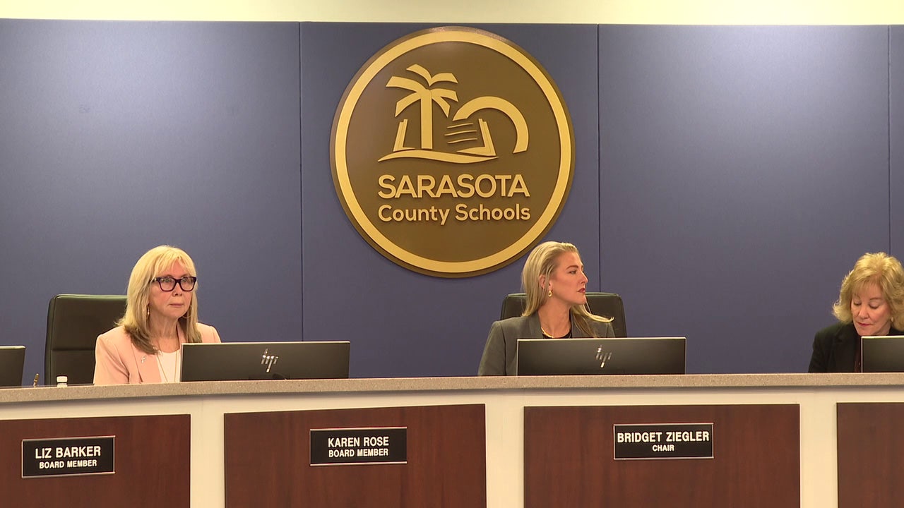 Sarasota County School Board votes to cooperate with all law enforcement — including ICE — in ceremonial vote