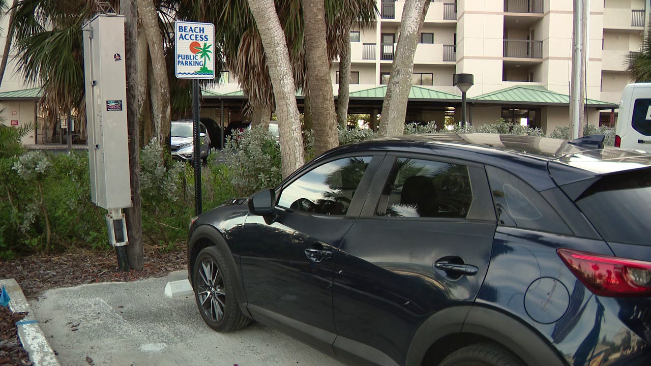Indian Rocks Beach leaders to vote on paid parking near beach access points