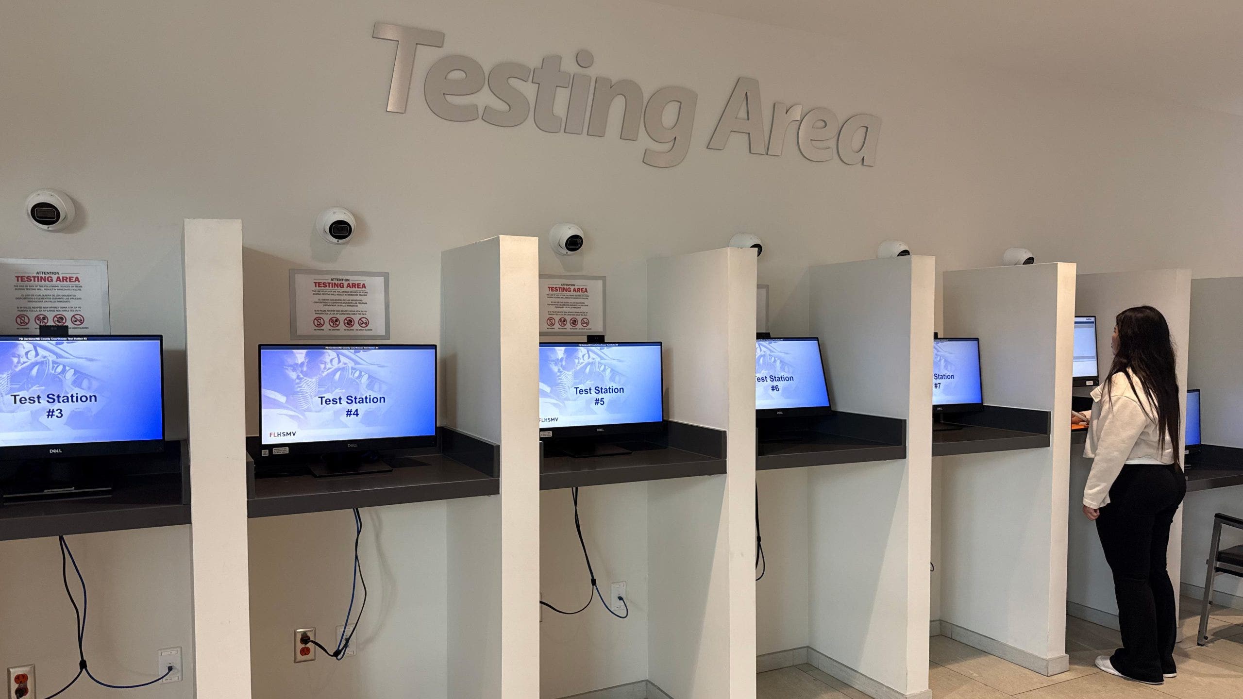 Florida driver’s license knowledge and skills exams moving to English-only