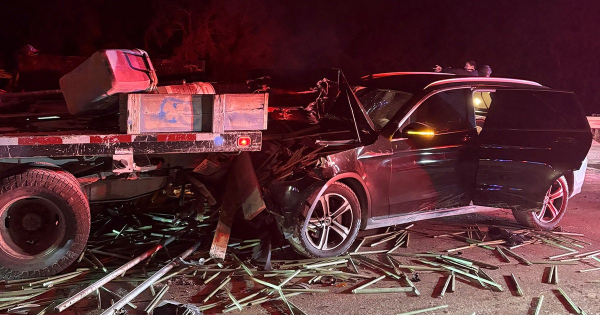 Brandon man hospitalized after hitting truck in I-75 construction zone: FHP