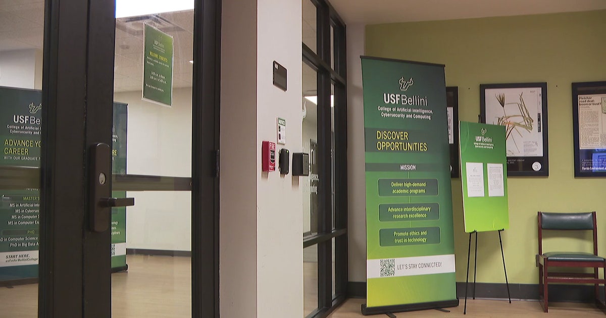 USF students to crack code on cyber criminals through new criminology and AI degree