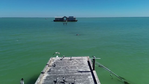 Work continues on historic Anna Maria City Pier after 2024 hurricane damage