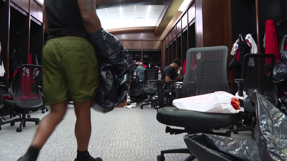 Bucs clean out lockers, host exit interviews after season ends 