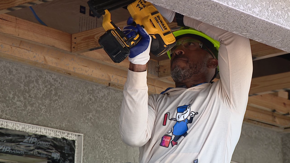 Bucs legend Ronde Barber and several CEOs help build family's home