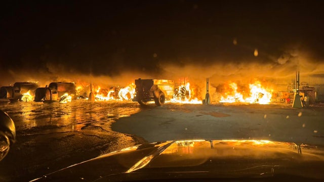 Fire destroys pole barn in Avon Park, multiple tractors damaged: HCFR