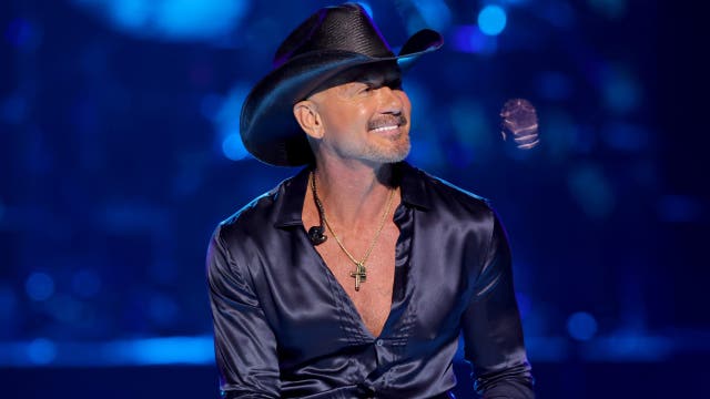 Tim McGraw to headline Tampa Bay Lightning’s outdoor game at Raymond James Stadium
