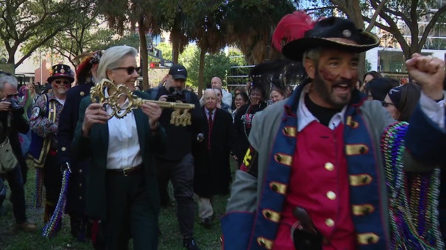 Gasparilla pirates rebuffed as mayor refuses to surrender key to the city: ‘We will never surrender!’