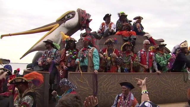 Gasparilla, Stadium Series collide with cold snap in Tampa Bay area: 'Ready to party'