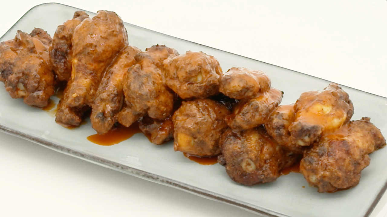 Dinner DeeAs recipes: Buffalo Chicken Masterclass - Wings & Meatballs