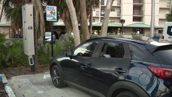 Indian Rocks Beach to start charging for beach access parking: Here's who's exempt