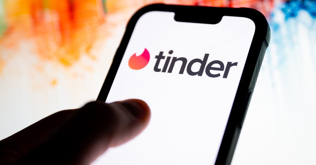 Gubernatorial Florida GOP candidate launches Tinder account to campaign to young female voters