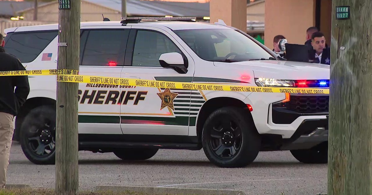 Deputies investigating deadly Tampa shooting | FOX 13 Tampa Bay