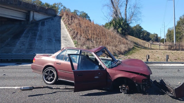 Inverness man dies after car plunges off overpass, hits vehicle on I-75: FHP