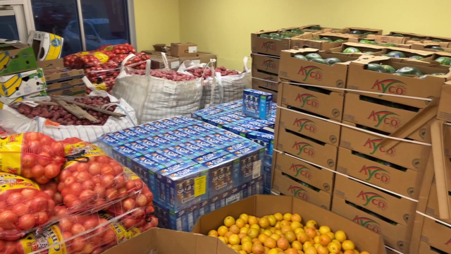 From hot wheels to hot meals: St. Pete Grand Prix leftovers feeding hundreds of families