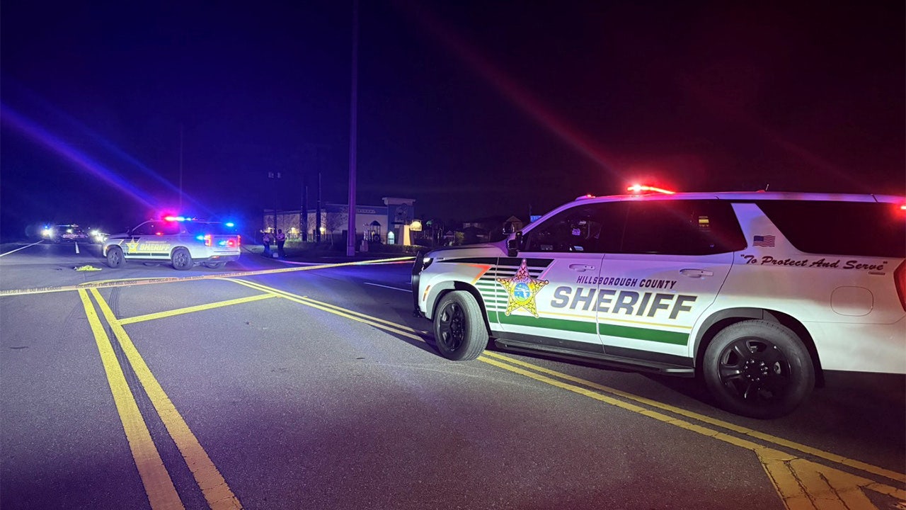 Man dies, woman injured after being found shot inside vehicle in Ruskin: HCSO