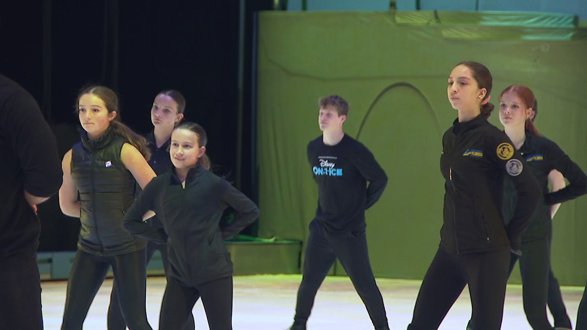 Disney on Ice performers hosts skate clinic for young Bay Area skaters ahead of 'Mickey's Search Party'