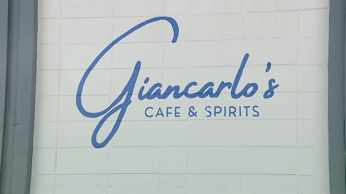 Giancarlo's invites customers in for coffee or a nightcap at North Hyde Park location