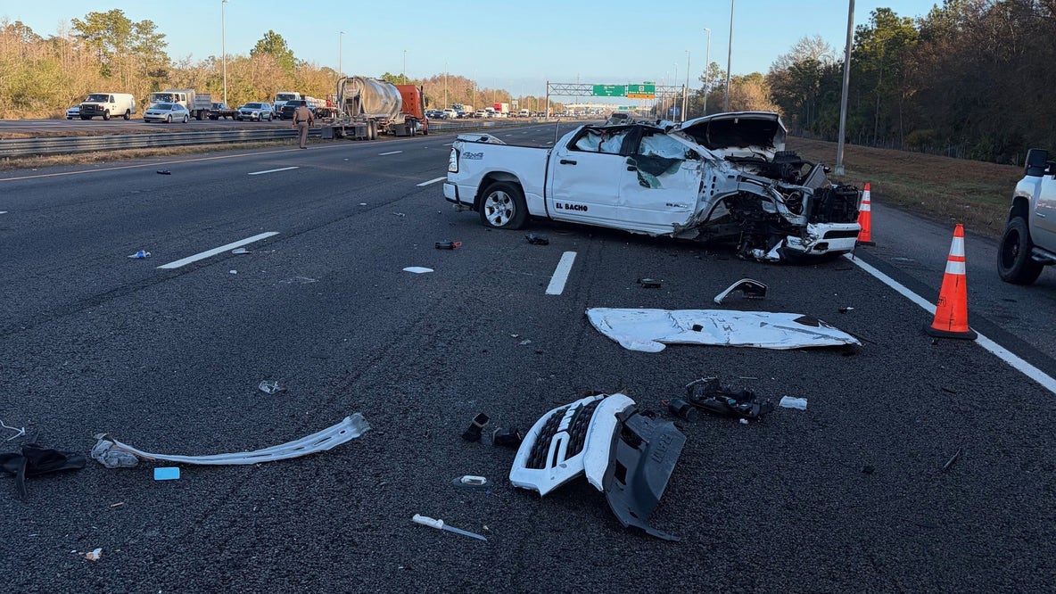 Tampa man hit, killed by tractor-trailer in I-75 crash that closed interstate's northbound lanes: FHP