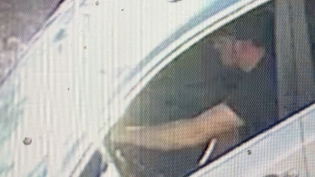 Temple Terrace police searching for man accused of abducting, sexually assaulting 13-year-old girl