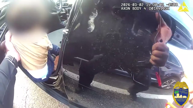 Video: Florida deputies pop open door to rescue toddler trapped inside locked car