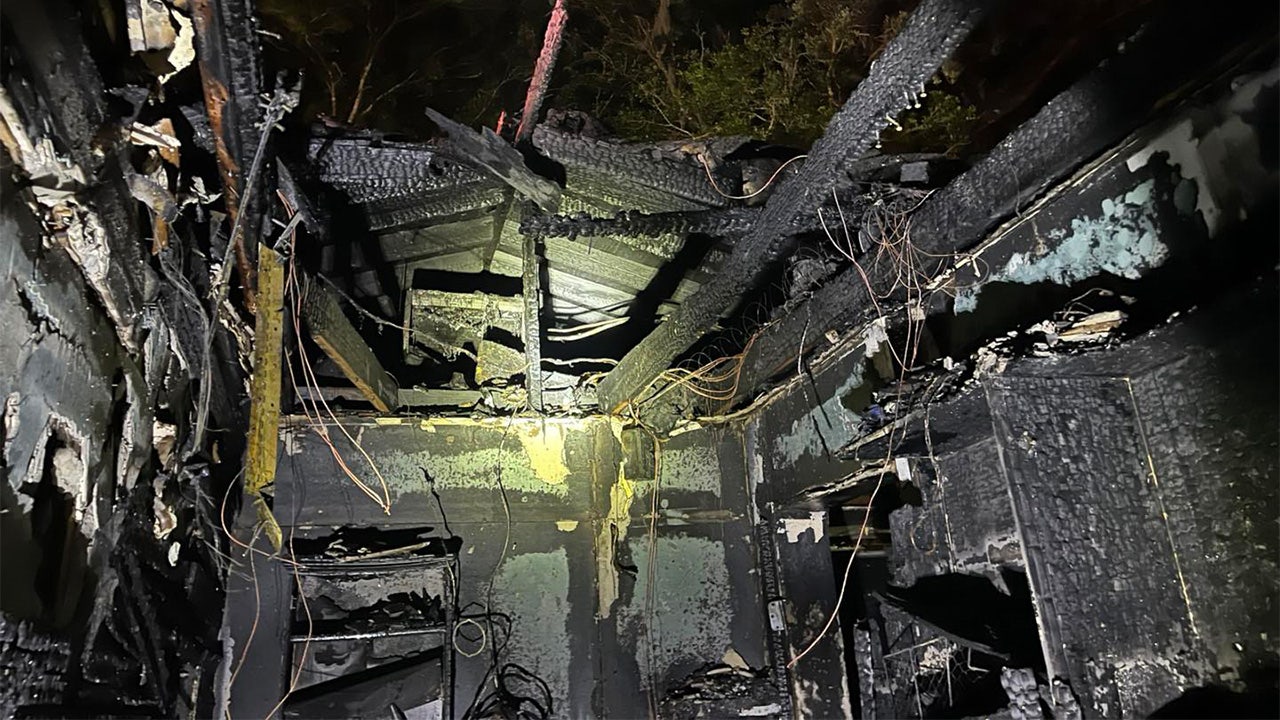 Brooksville overnight house fire displaces 3 people, kills 2 pets: HCFR