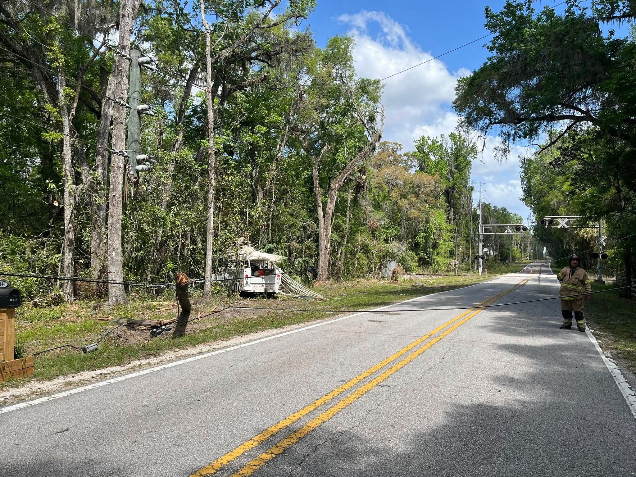 1 hospitalized, power lines down after single-vehicle crash: HCFR