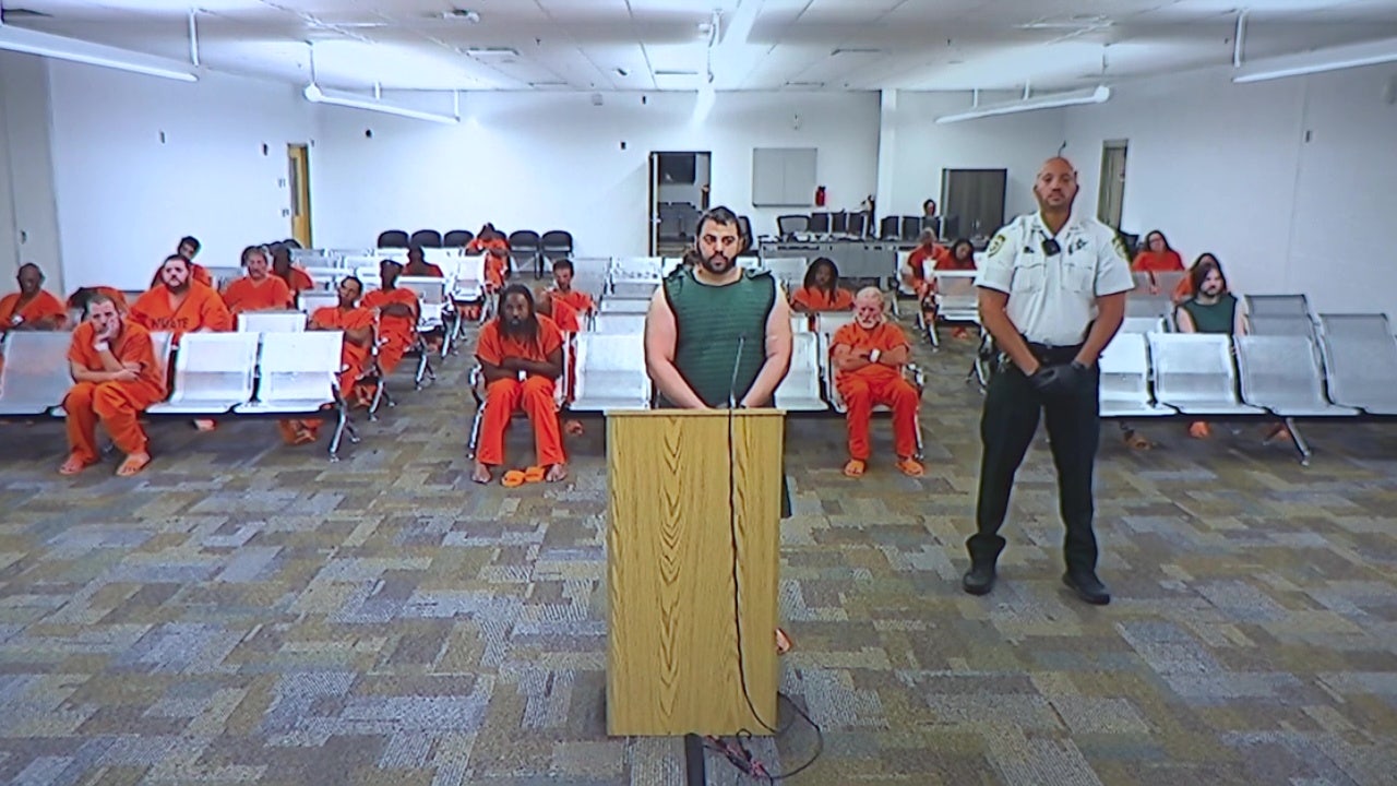 Suspect accused of killing 2 USF students allegedly used ChatGPT to search information about disposing a body