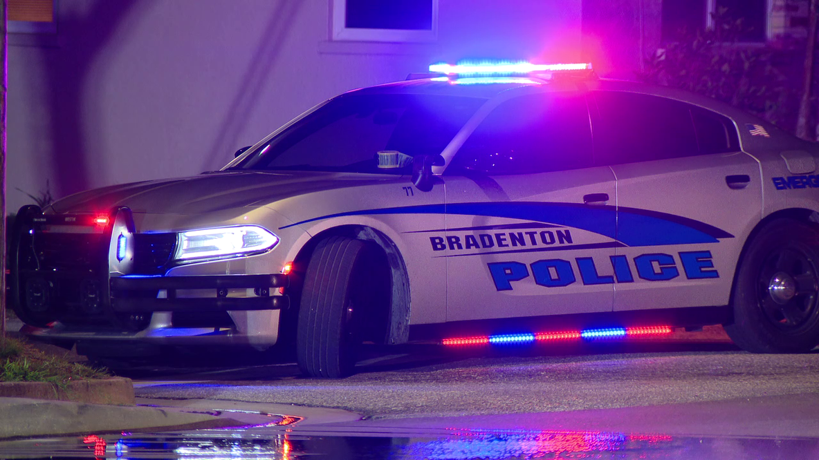 Woman hit, killed walking on Bradenton street: BPD