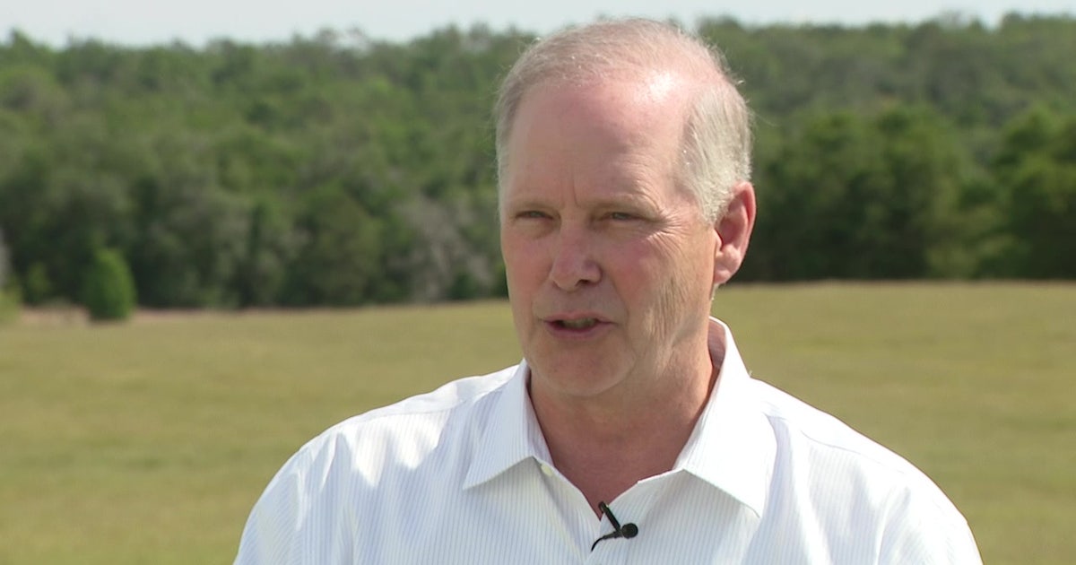 Agriculture Commissioner Wilton Simpson files to run for another term