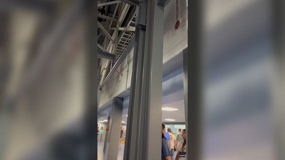 Fans question Tropicana Field safety after viral video shows moving support columns