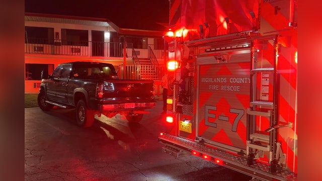 2 dead after hotel room catches fire in Avon Park: HCSO