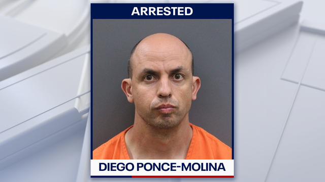 Man arrested after stabbing unidentified man to death, police say