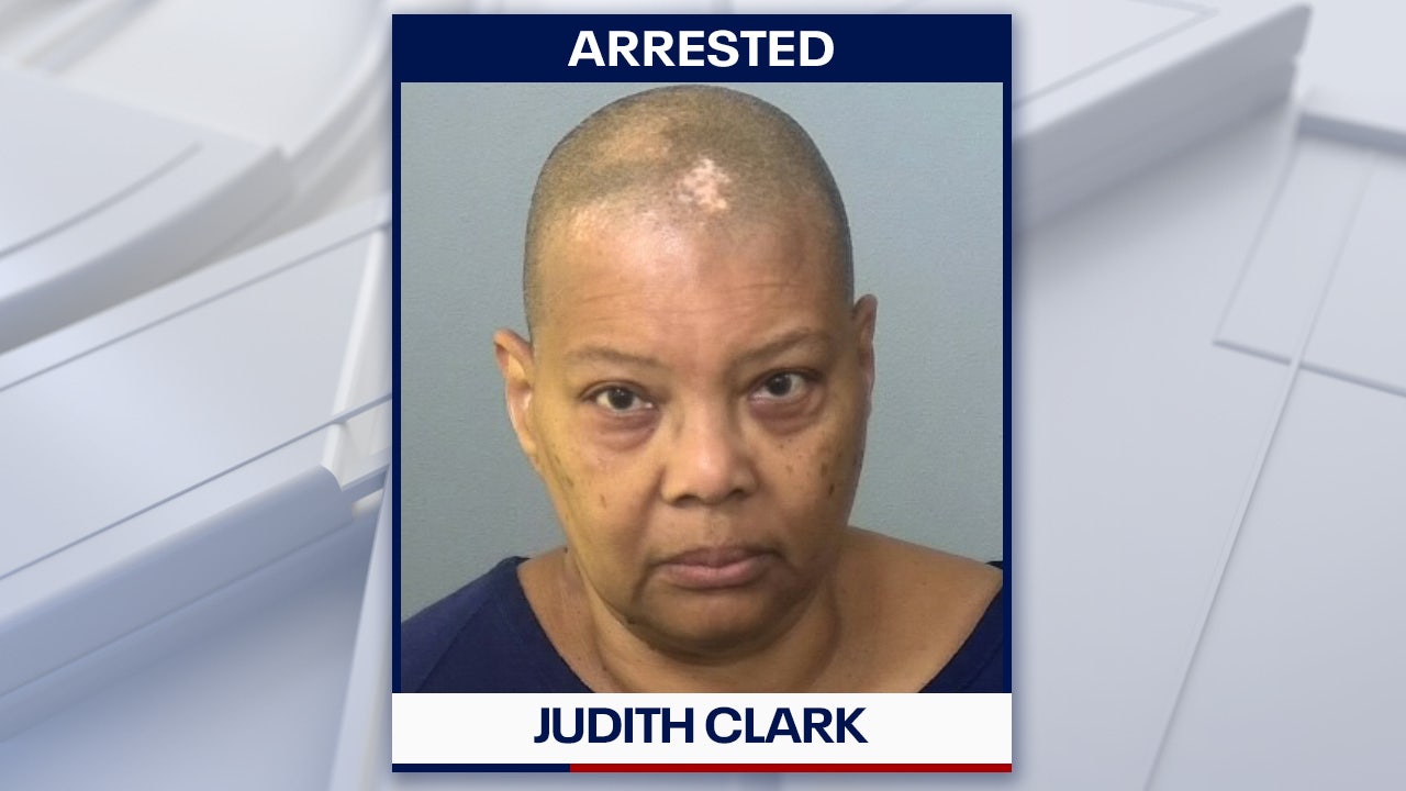 Manatee County middle school teacher accused of directing student to hit classmate: ‘Who wants to slap him?’