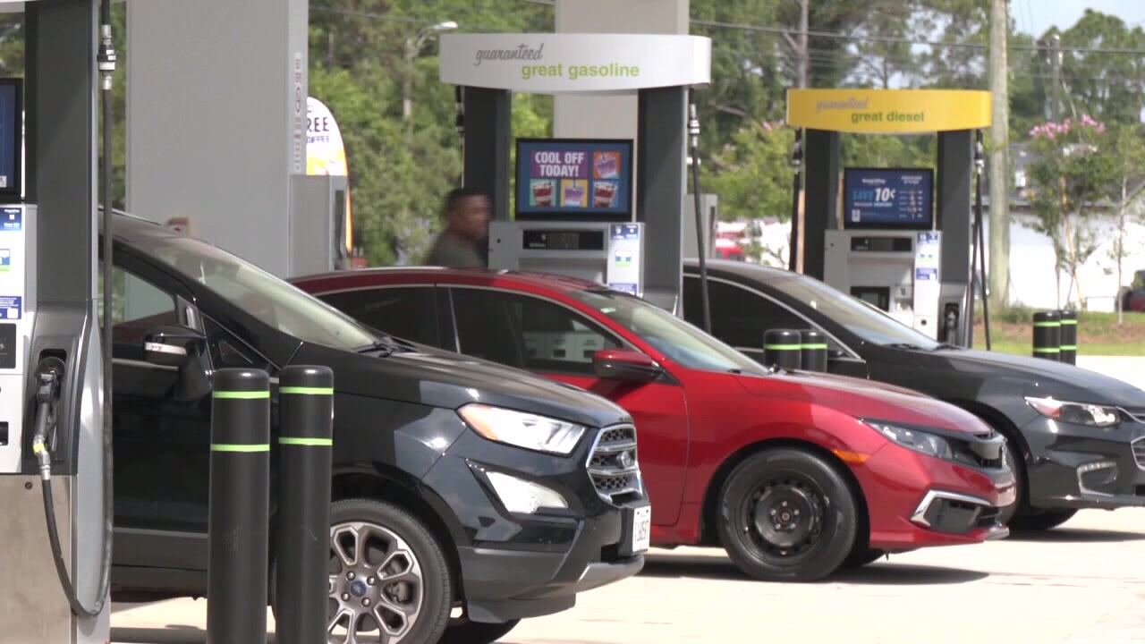 Gas prices in Florida surge 40 cents, new 4-year high: AAA