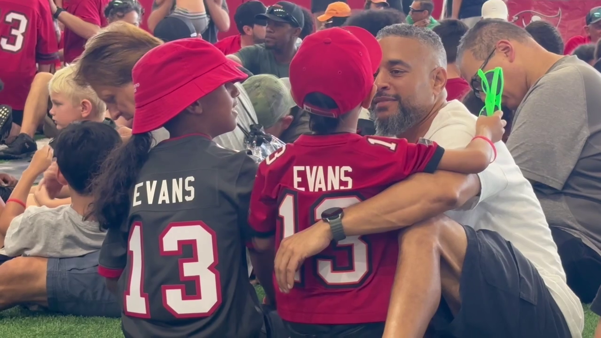 Tony Dungy hosts All Pro Dad Experience in Tampa, emphasizing the impact of fatherhood