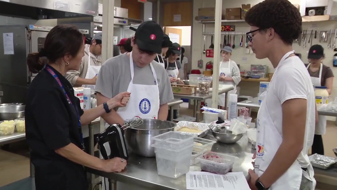 Leto High School teacher honored for 20+ years of inspiring culinary students
