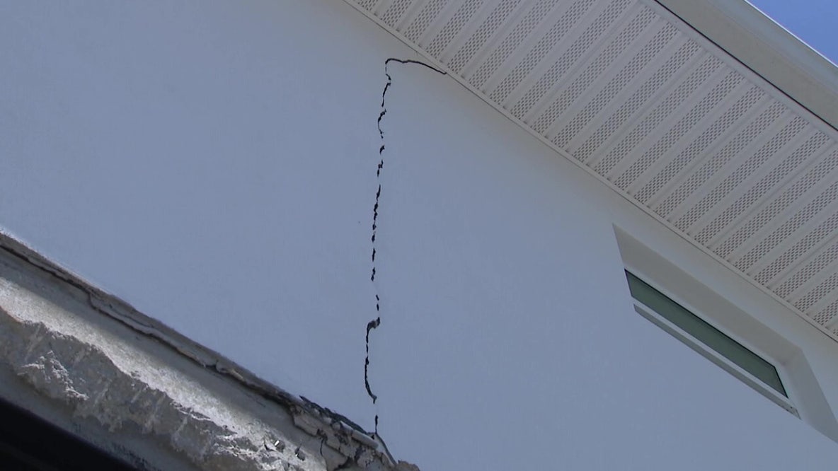 Manasota Key home elevation: Couple reports cracks and damage, delays on $244K project
