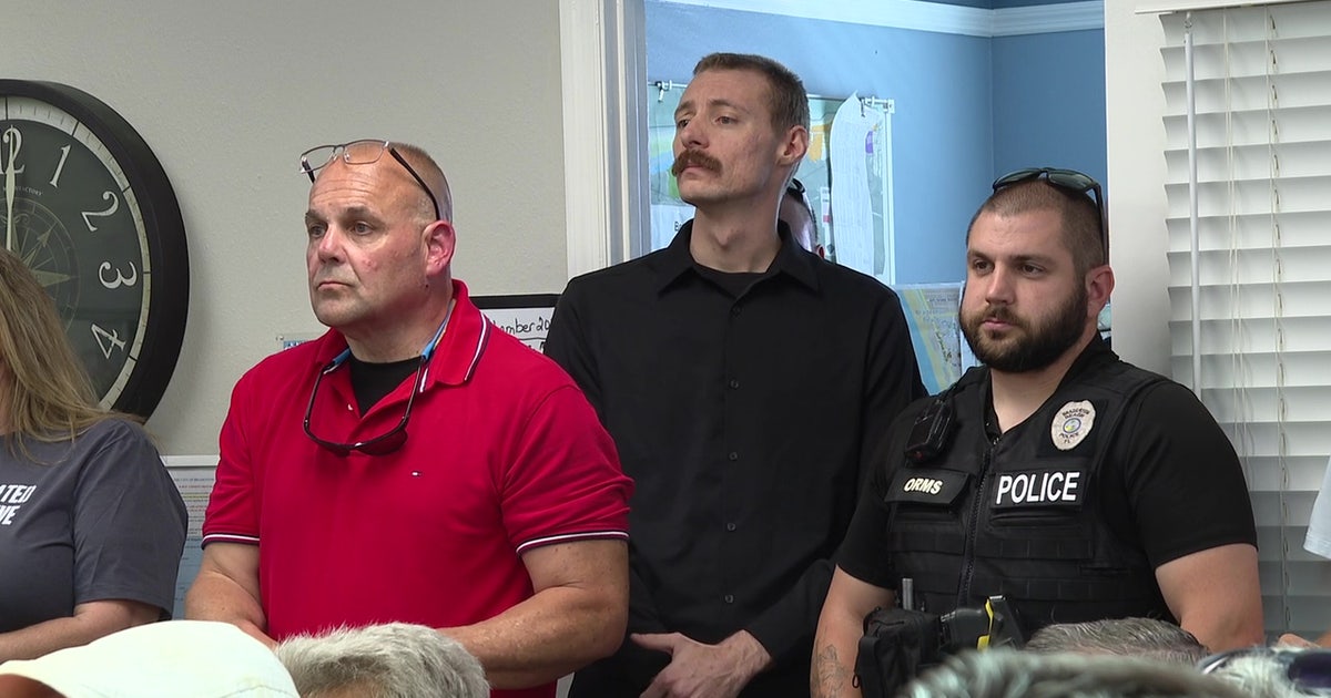 City of Bradenton Beach saves its police department: "They’re worth their weight in gold"