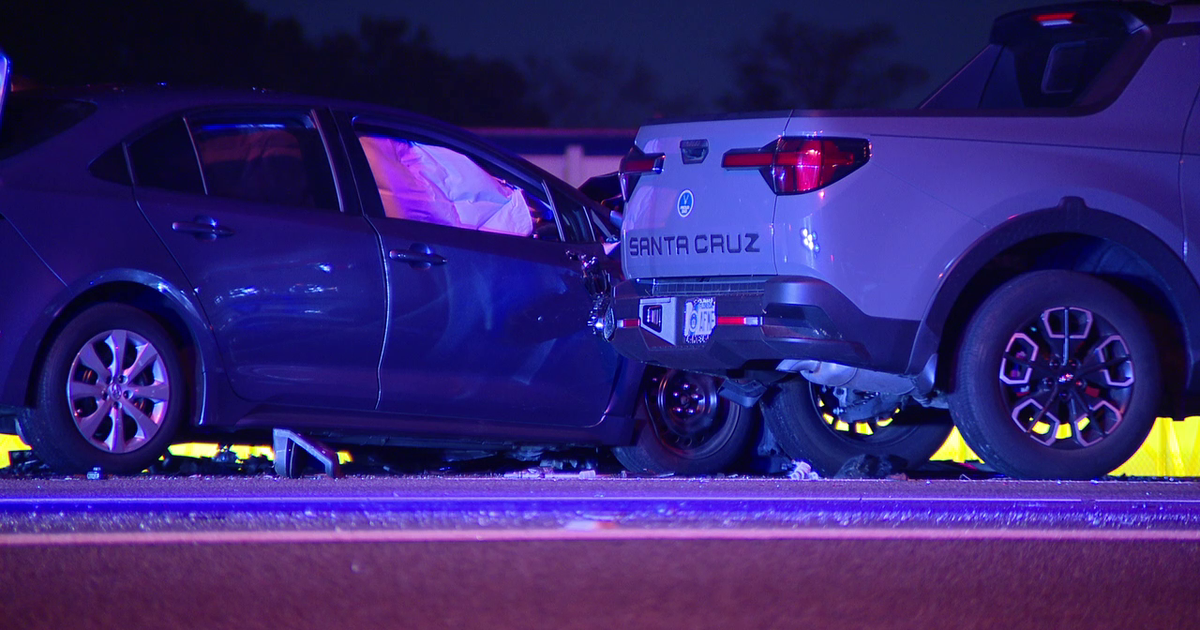 Westbound lanes of I-4 closed in Seffner after fatal crash