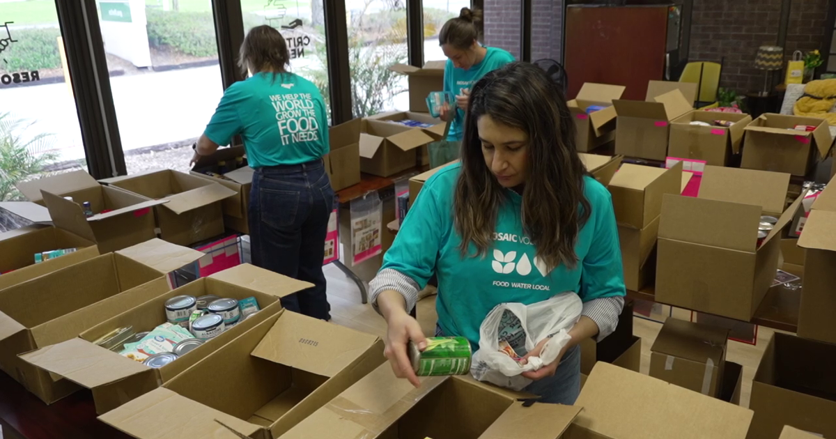 ECHO helps community members in need with an army of volunteers