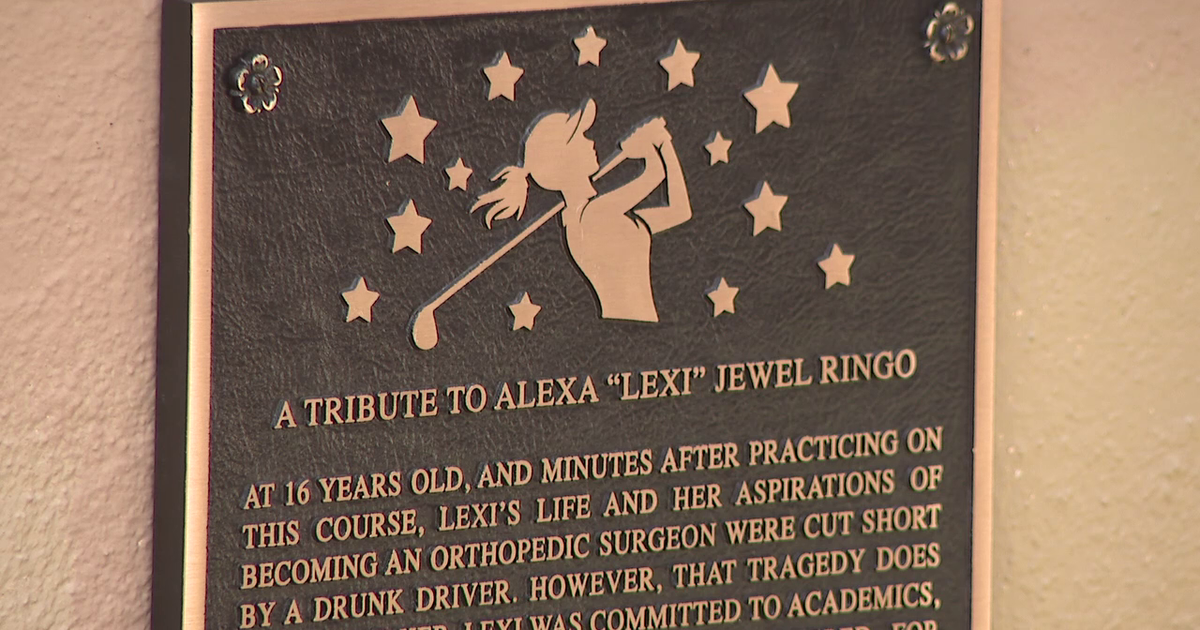 Family dedicates Sun City Center memorial plaque for 16-year-old Lexi Ringo