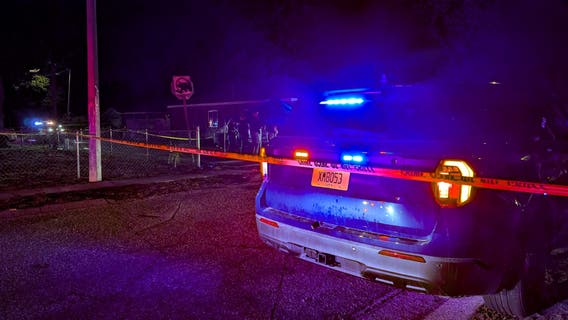 Bradenton police locate suspect after teen found dead outside home following 911 call