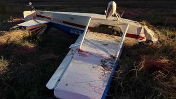 Pilot unharmed after small plane flips during emergency landing near Mulberry: PCSO