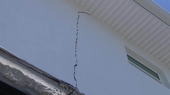Manasota Key home elevation: Couple reports cracks and damage, delays on $244K project