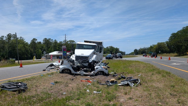 Crystal River man killed after being hit by semi-truck in Sumter County crash: FHP