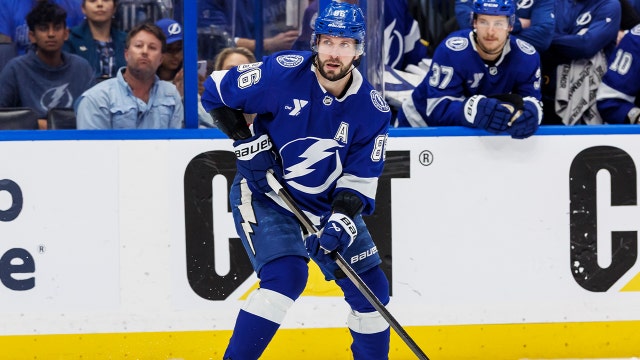 Lightning's Nikita Kucherov wins the Hart Trophy as NHL MVP, his second such honor